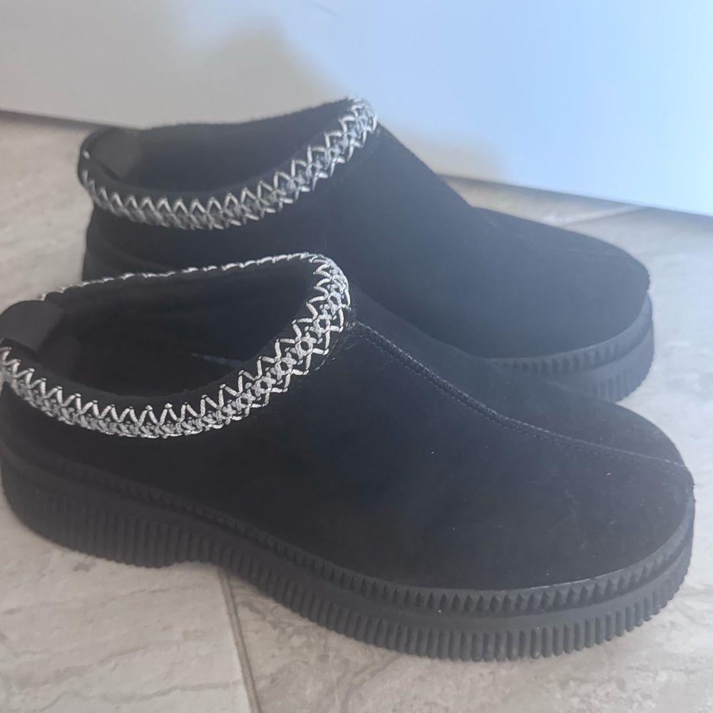 Black Slip-On Shoes with White Stitching